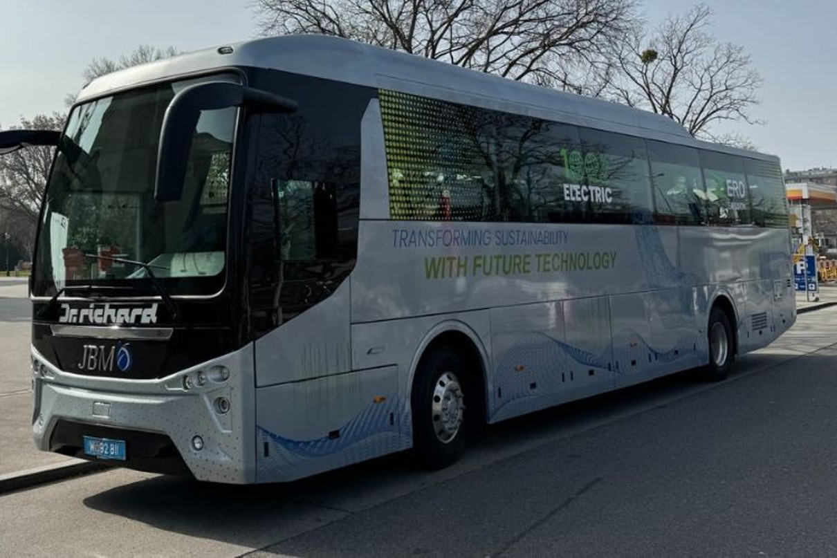 Der E-Reisebus Galaxy von JBM Der E-Reisebus Galaxy von JBM