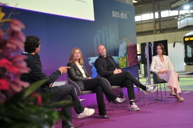 Dr. Stefan Carsten, curator of the Future Forum, with Kerstin Kube-Erkens and Christiane Leonard on the Future Forum at BUs2bus